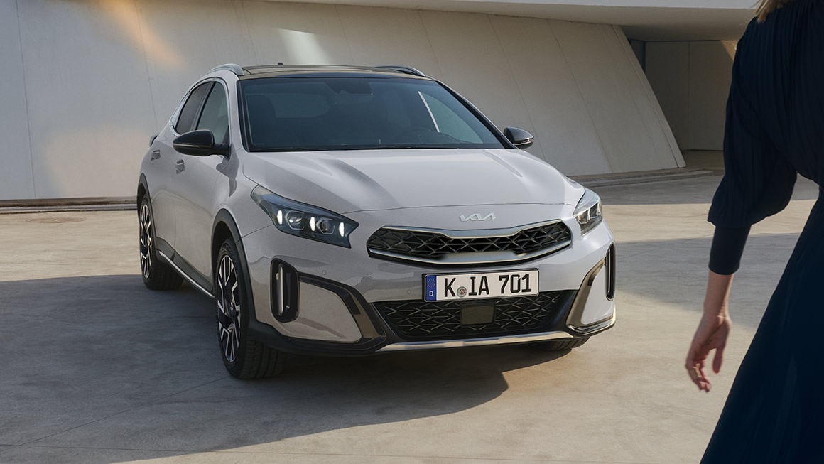 Kia XCeed Außendesign, Frontansicht, weiß